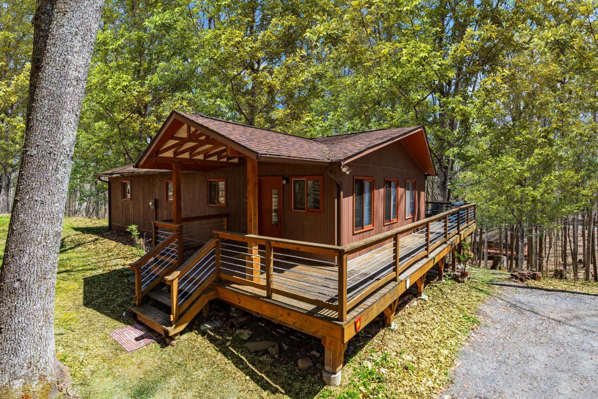 Hot Tub, Large Deck, Grill, Wifi, Resort Amenities Berkeley Springs Exterior photo
